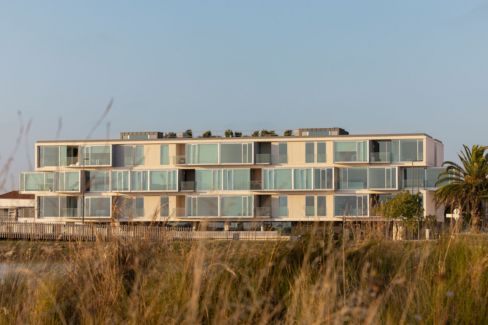 ORIZZONT Building by Rvdm Arquitectos. Photograph by Ivo Tavares Studio.