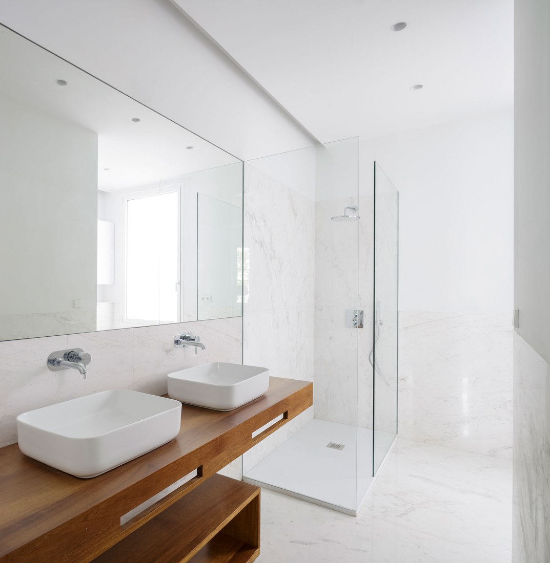 Reform of a house in Sagasta by Ciria Álvarez Arquitectos. Photograph by Fernando Andrés.