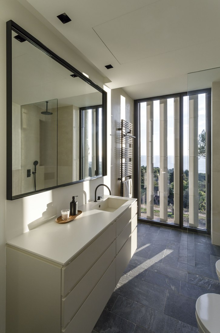 Happy House por SALA FERUSIC Architects. Fotografía por Marcela Grassi