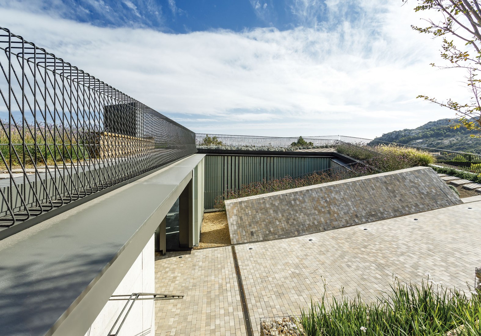 Happy House por SALA FERUSIC Architects. Fotografía por Marcela Grassi