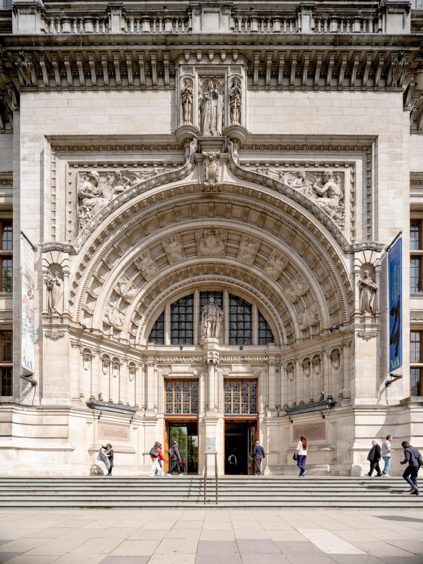 V&A Cromwell Road entrance by Sam Jacob Studio. Photography by Timothy Soar.