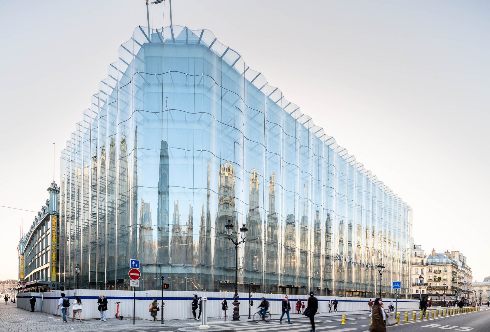 Grand Magasin La Samaritaine por SANAA. Fotografía por Simón García / arqfoto