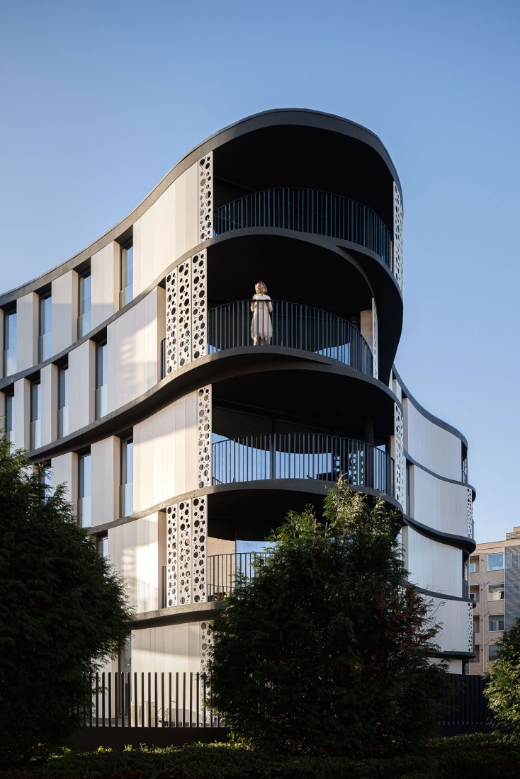 Edifício Sense 100 por Sandra Micaela Casinha architects. Fotografía por Ivo Tavares Studio.