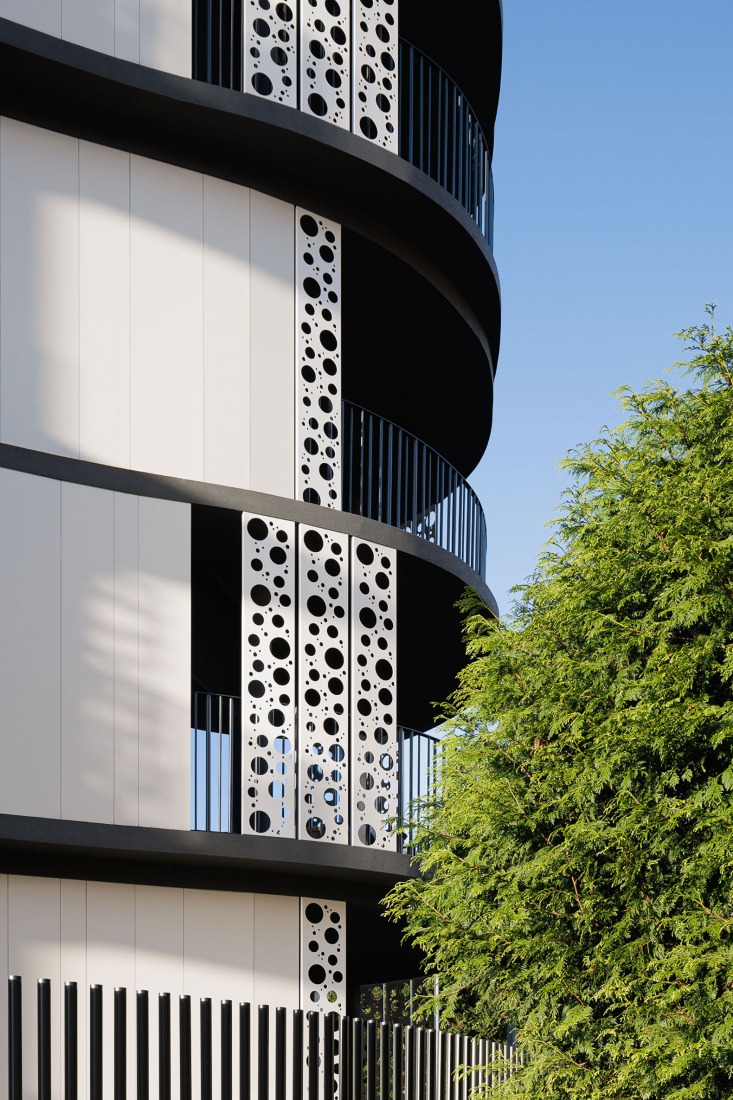 Edifício Sense 100 por Sandra Micaela Casinha architects. Fotografía por Ivo Tavares Studio.