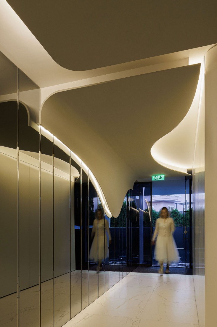 Edifício Sense 100 por Sandra Micaela Casinha architects. Fotografía por Ivo Tavares Studio.