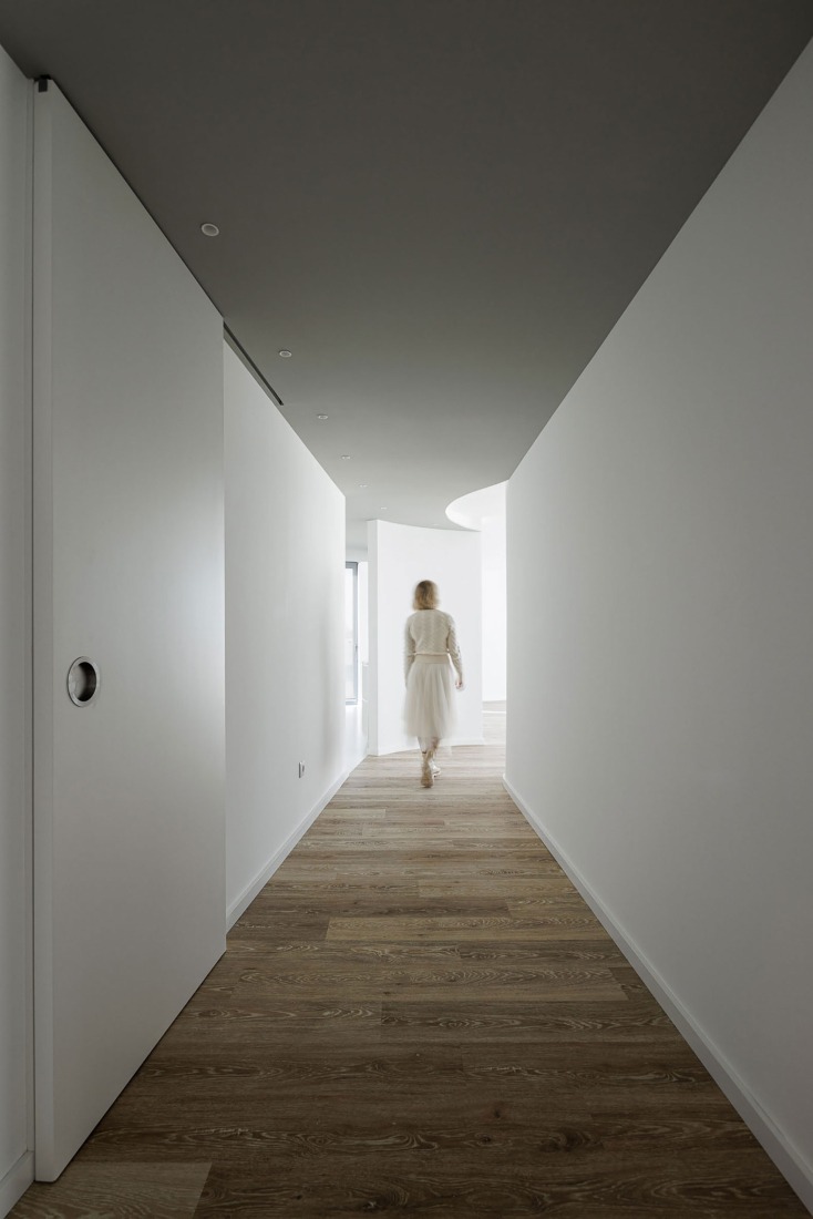 Edifício Sense 100 por Sandra Micaela Casinha architects. Fotografía por Ivo Tavares Studio.