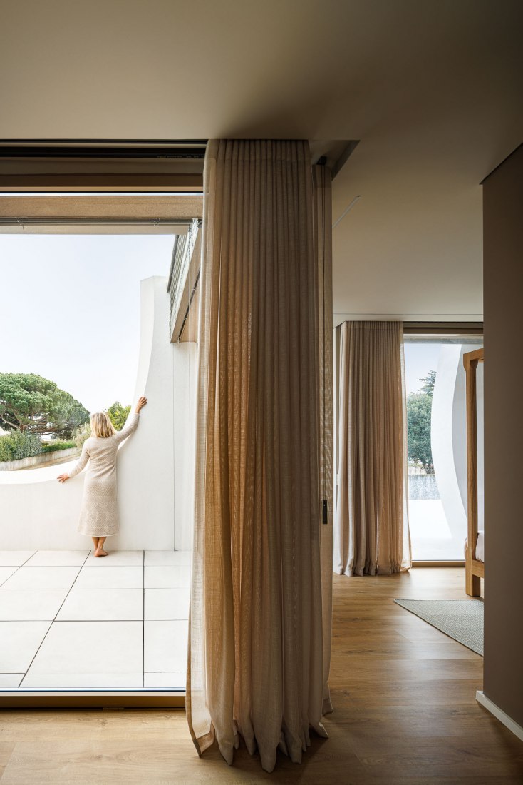 Casa «Pátios de Pétalas» por Sandra Micaela Casinha. Fotografía por Ivo Tavares Studio.