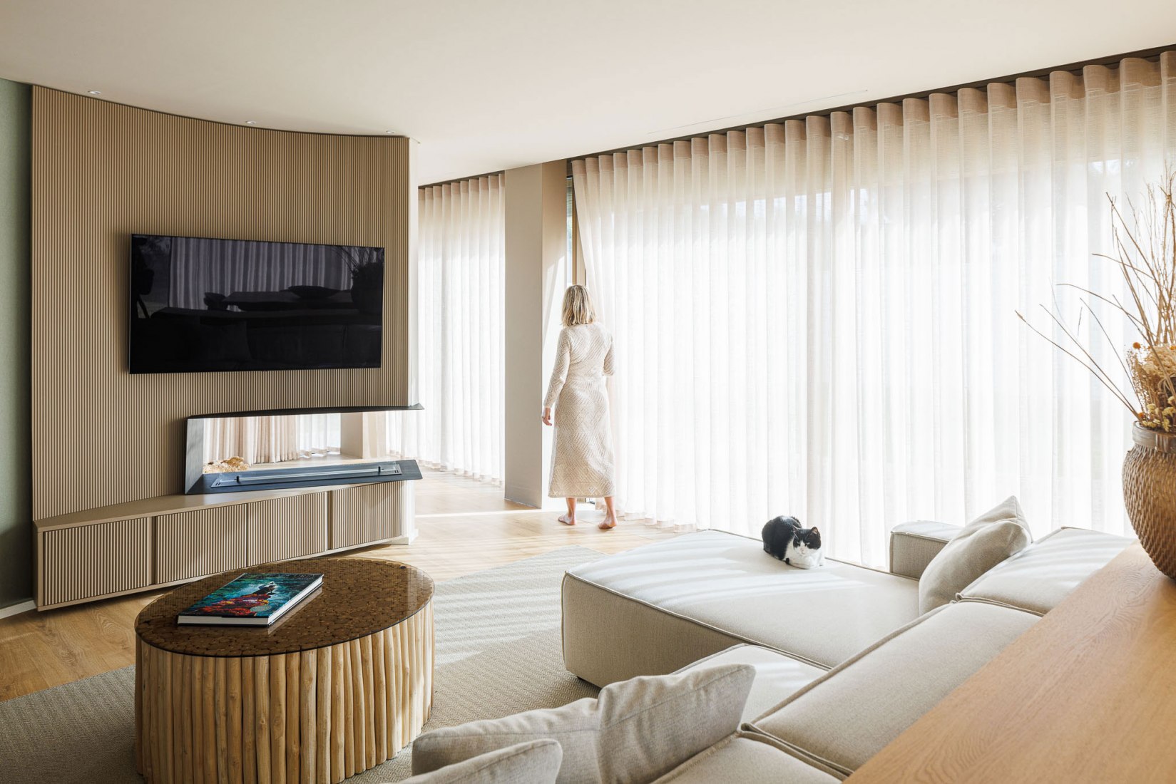 Casa «Pátios de Pétalas» por Sandra Micaela Casinha. Fotografía por Ivo Tavares Studio.