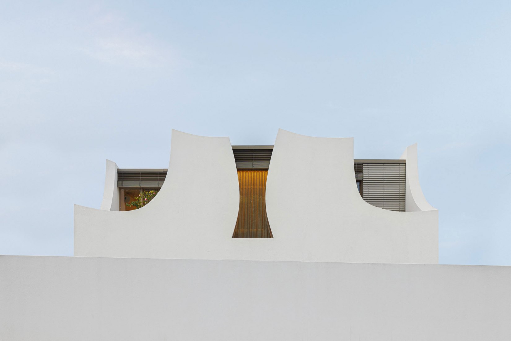 Casa «Pátios de Pétalas» por Sandra Micaela Casinha. Fotografía por Ivo Tavares Studio.