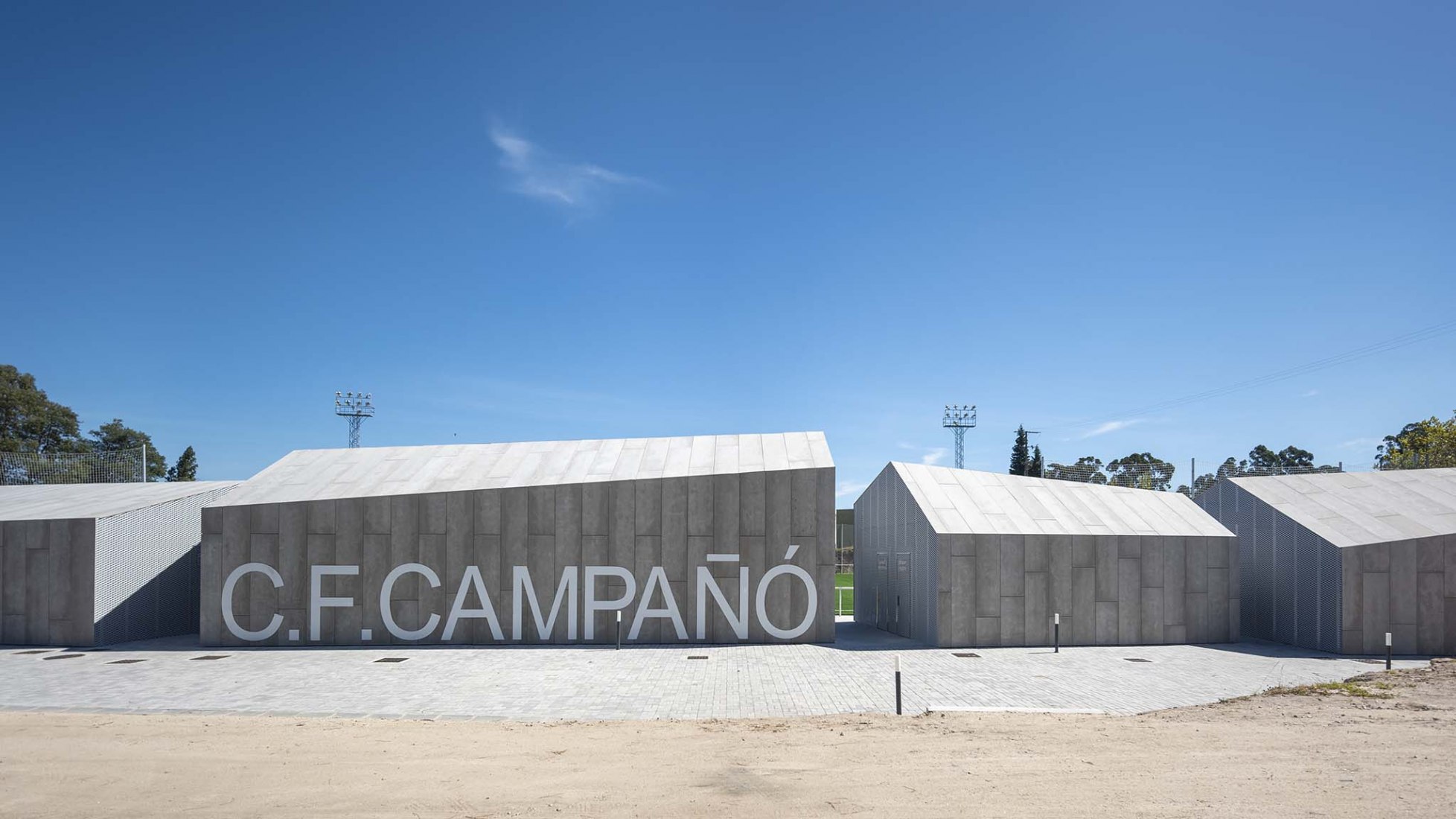 Campañó soccer field by Santos y Mera Arquitectos. Photograph by Héctor Fernández Santos-Díez