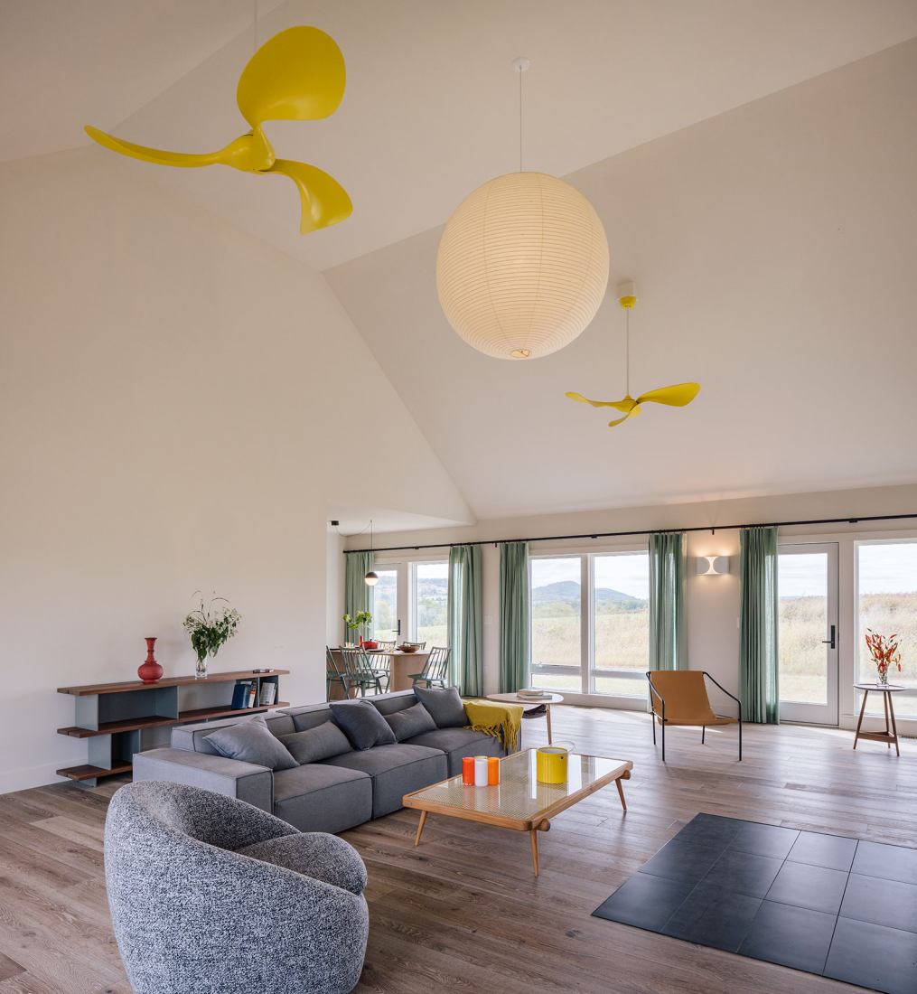 Oblong Farm by Scalar Architecture. Photograph by Imagen Subliminal.