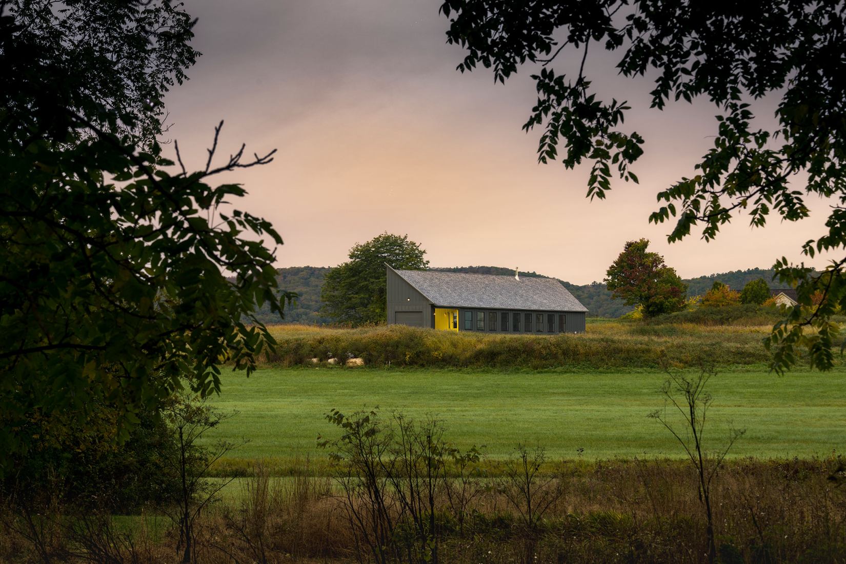 Oblong Farm by Scalar Architecture. Photograph by Imagen Subliminal.