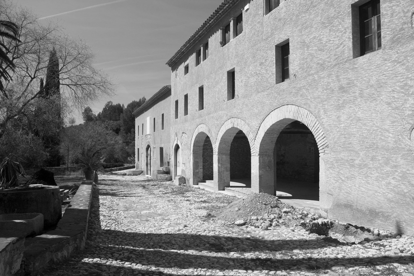 Initial situation. Landscaping project Terra Dominicata Hotel & Winery by SCOB. Photograph by Adrià Goula