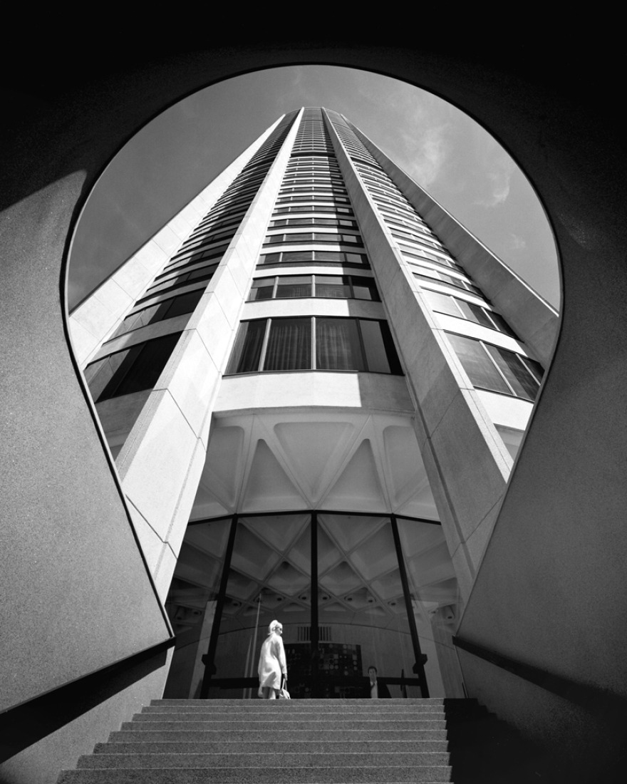 Harry Seidler: Painting Toward Architecture. Photography © Harry Seidler.