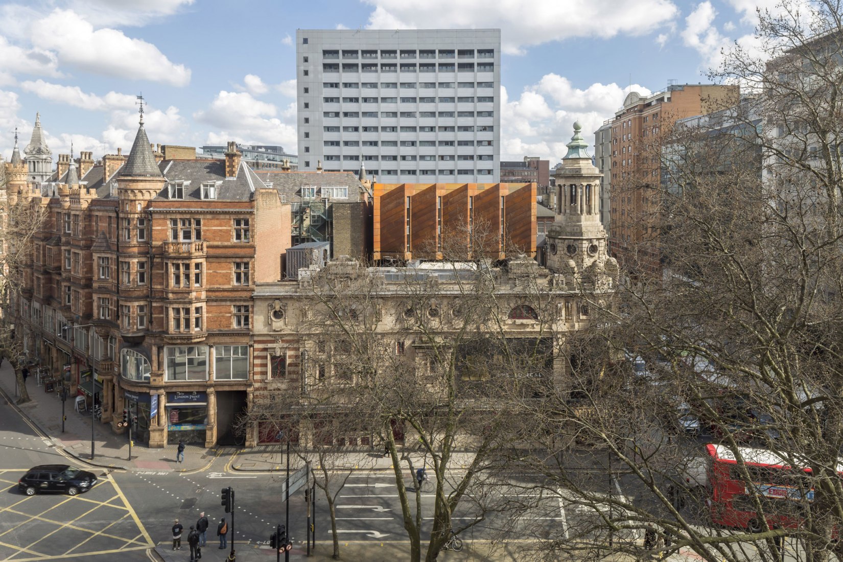 Shaftesbury Theatre by Bennetts Associates. Photograph by Peter Cook. Courtesy of RIBA
