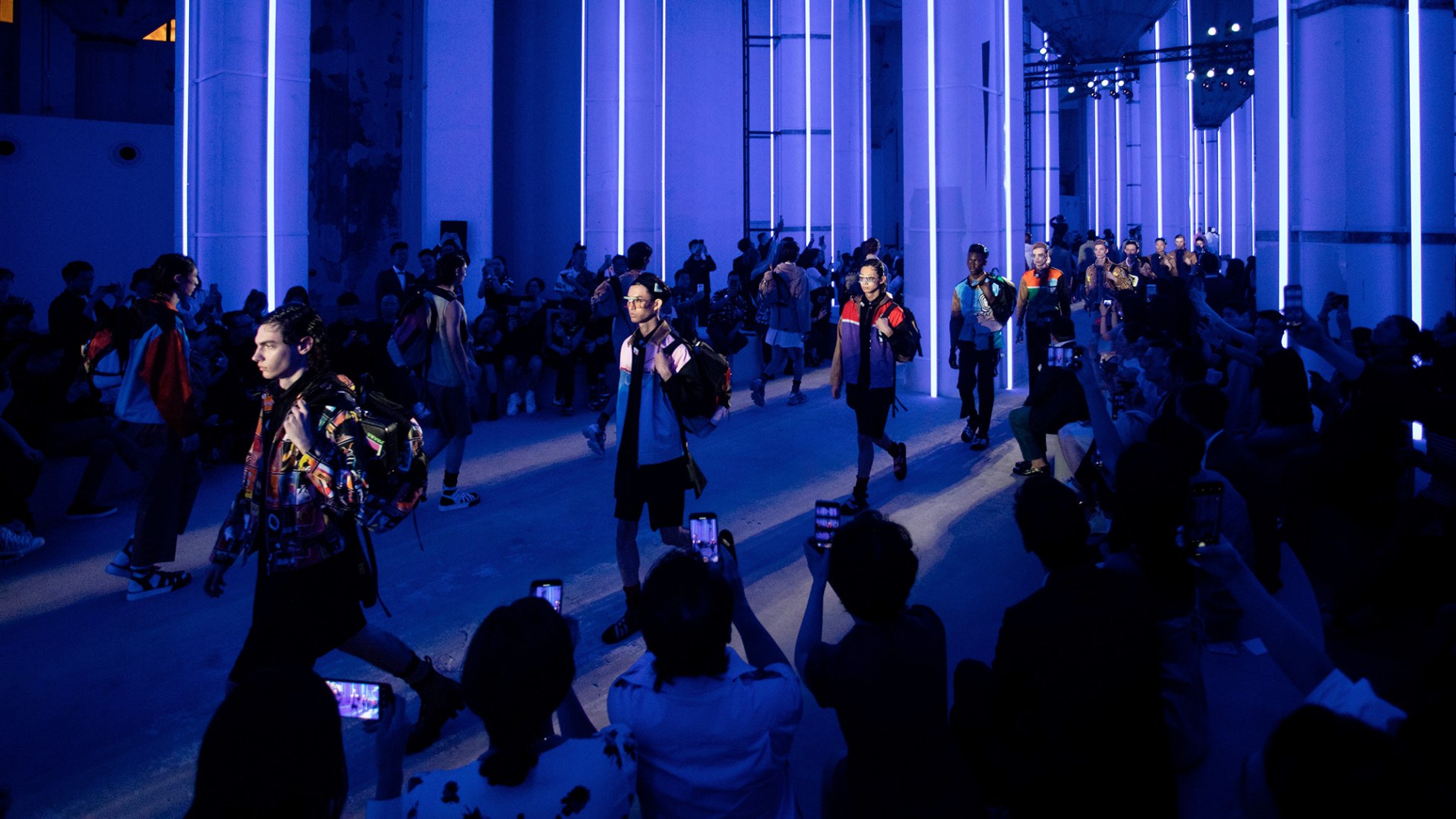 Pasarela hombre 2020 SS Prada por OMA-AMO. Fotografía por Orange Image Shanghai