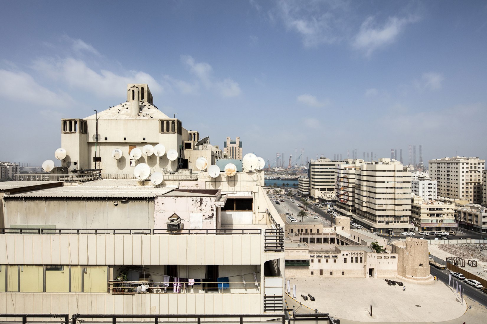 Aerial view of a Bank Street urban fragment with Al Hisn Fort Museum, Sharjah.Sharjah Architecture Triennial: the first international platform on architecture in the MENASA region. Photograph by Ieva Saudargaite