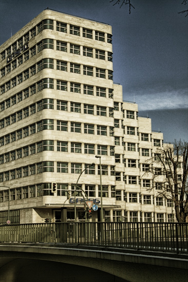 Vista exterior. Shell-Haus por Emil Fahrenkamp 1930-1932, Berlín, Alemania.