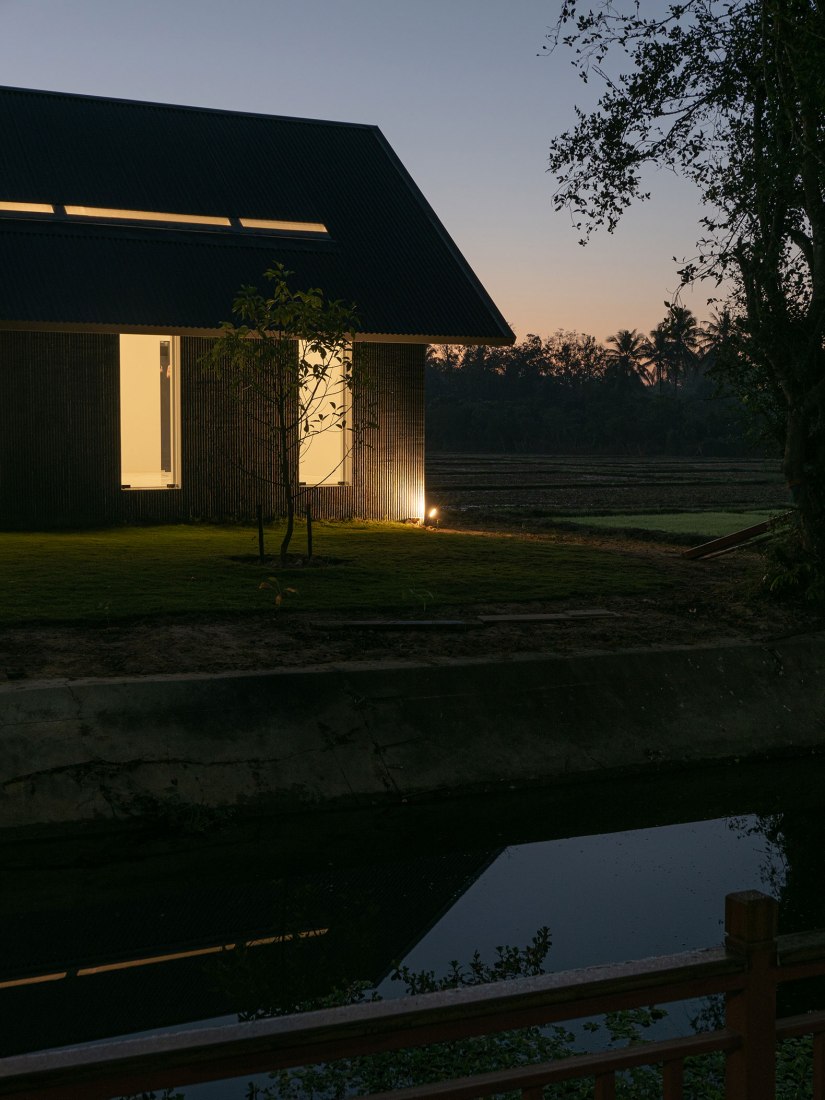 Moonler Showroom by Sher Maker. Photograph by Ratthee Phaisanchotsiri.