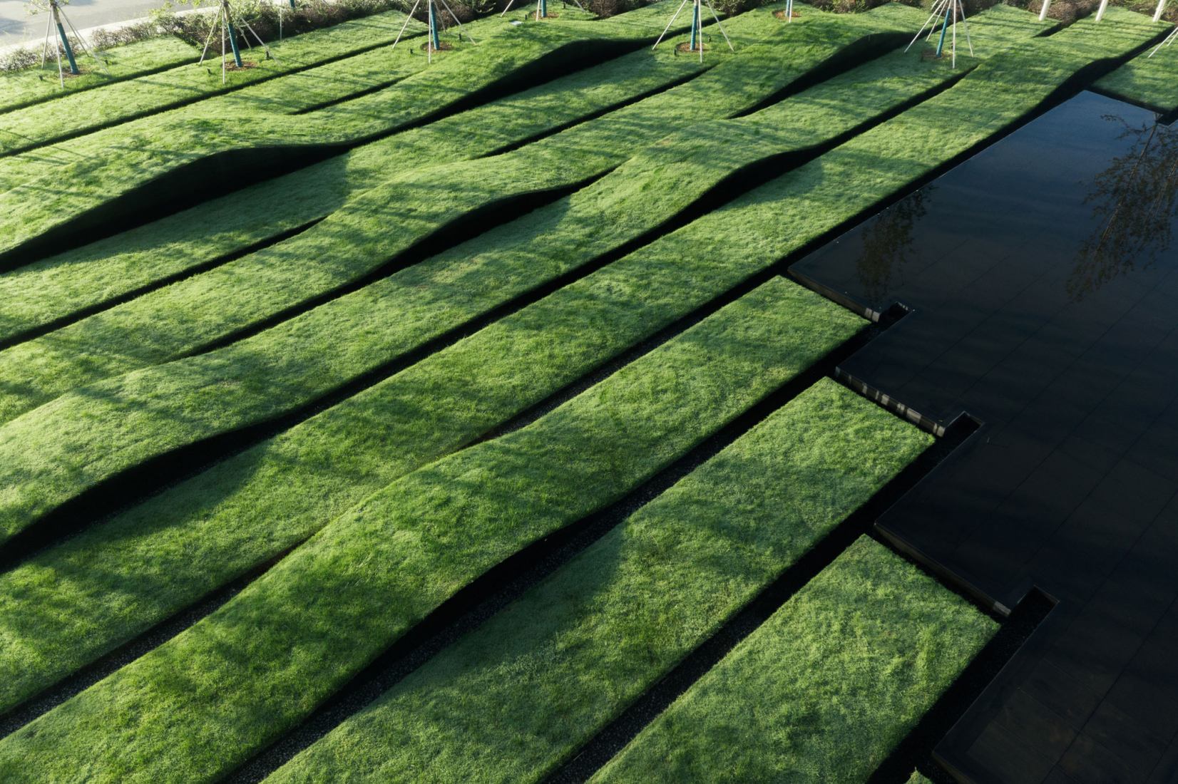 Le Meridien landscape by Shma Company Limited. Photograph by Arch-exist.