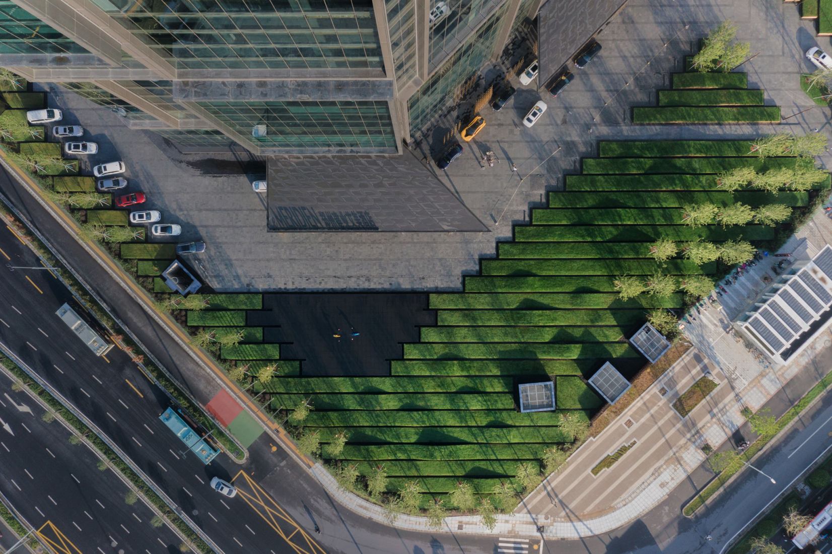 Le Meridien landscape by Shma Company Limited. Photograph by Arch-exist.