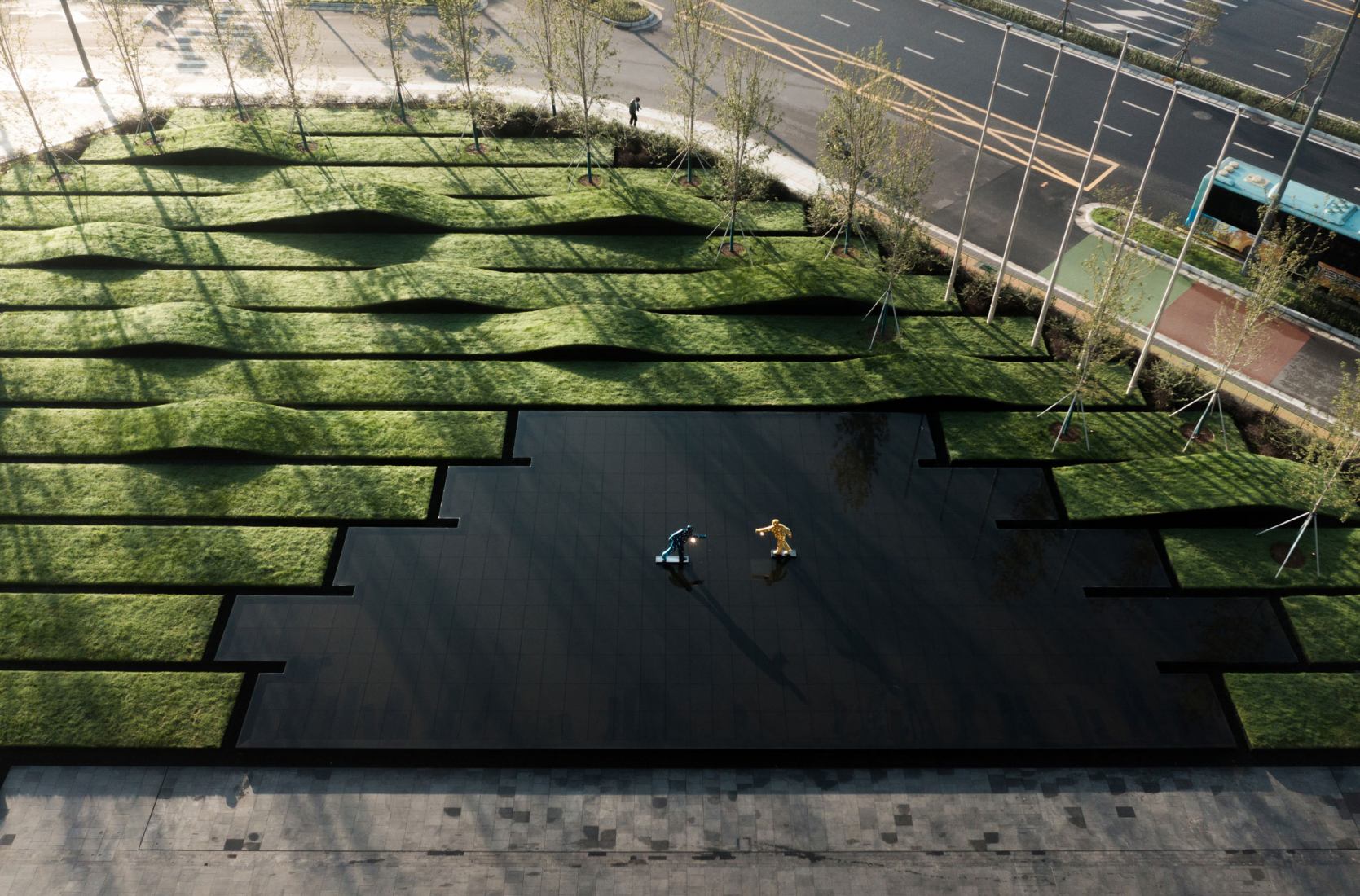 Le Meridien landscape by Shma Company Limited. Photograph by Arch-exist.