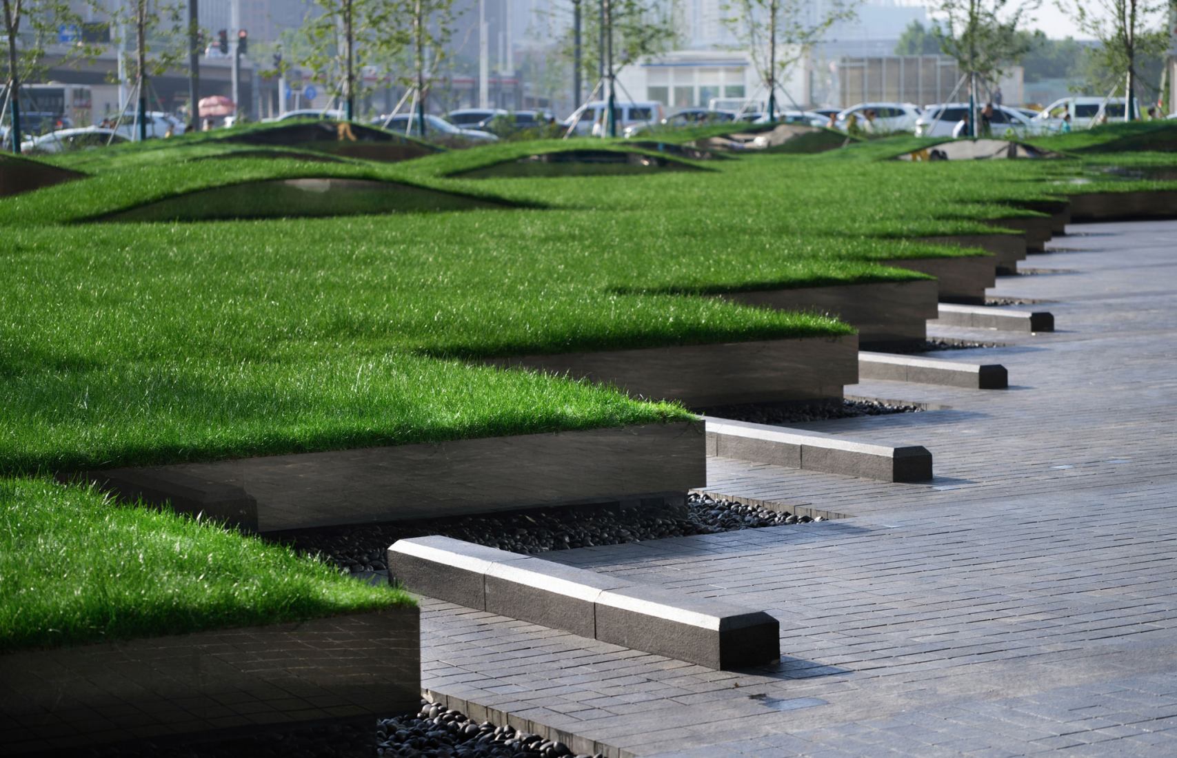 Le Meridien landscape by Shma Company Limited. Photograph by Arch-exist.