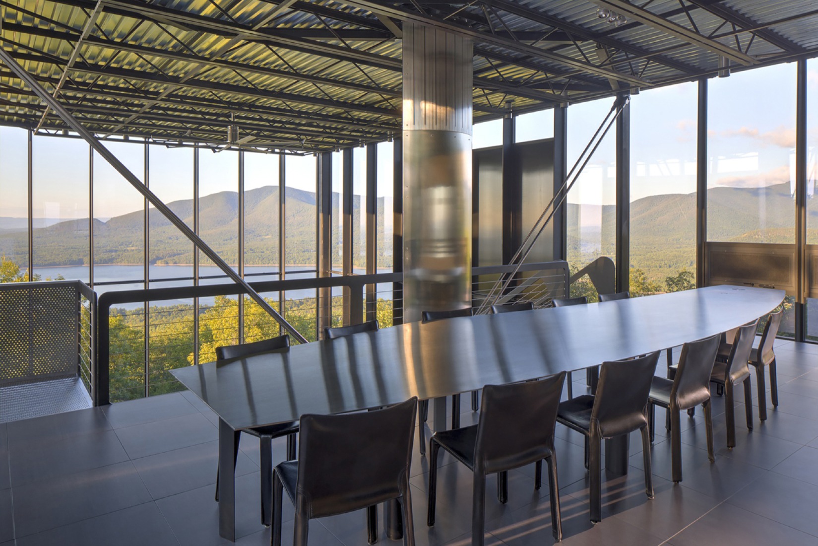 Interior. Casa Shokan por Jay Bargmann. Fotografía © Brad Feinknopf. 