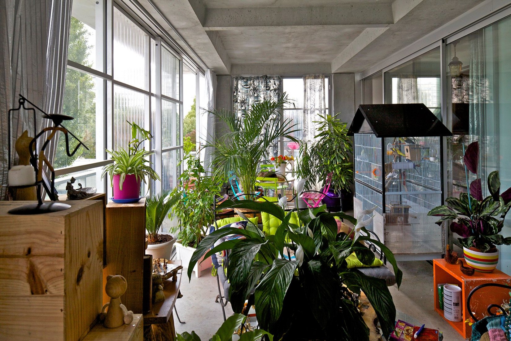 Interior view. Transformation of 530 dwellings, block G, H, I, Bordeaux, by Lacaton & Vassal with Frédéric Druot and Christophe Hutin. Photograph © Philippe-Ruault.