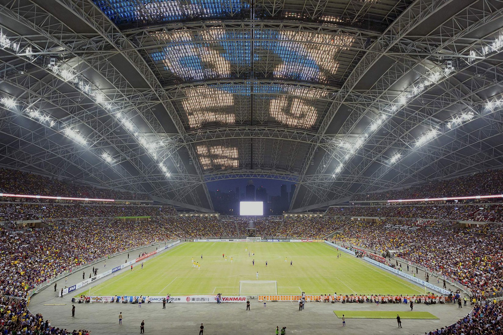 Interior. Estadio Nacional de Singapur por ARUP Associates. Imagen © Christian Richters.