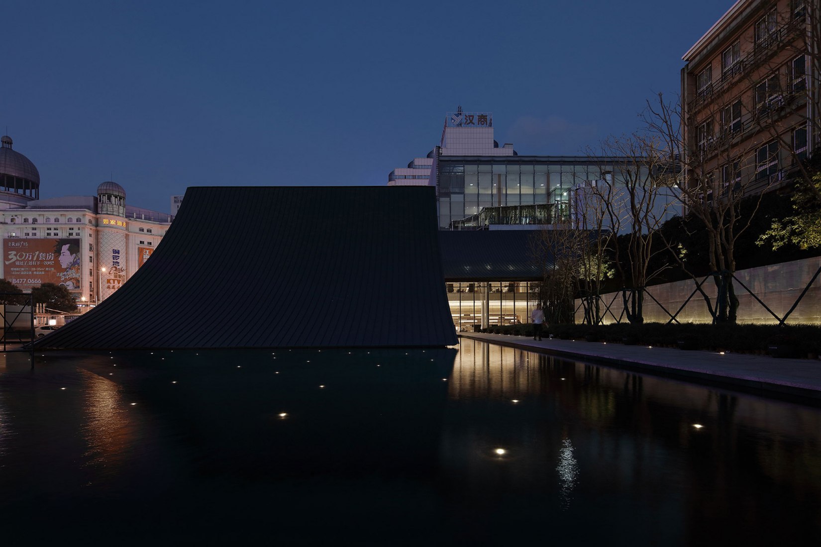 Exterior night view. SINO-OCEAN. Oriental Worldview Sales Center. Photograph by Yuchen Chao. Copyright by Waterfrom Design 