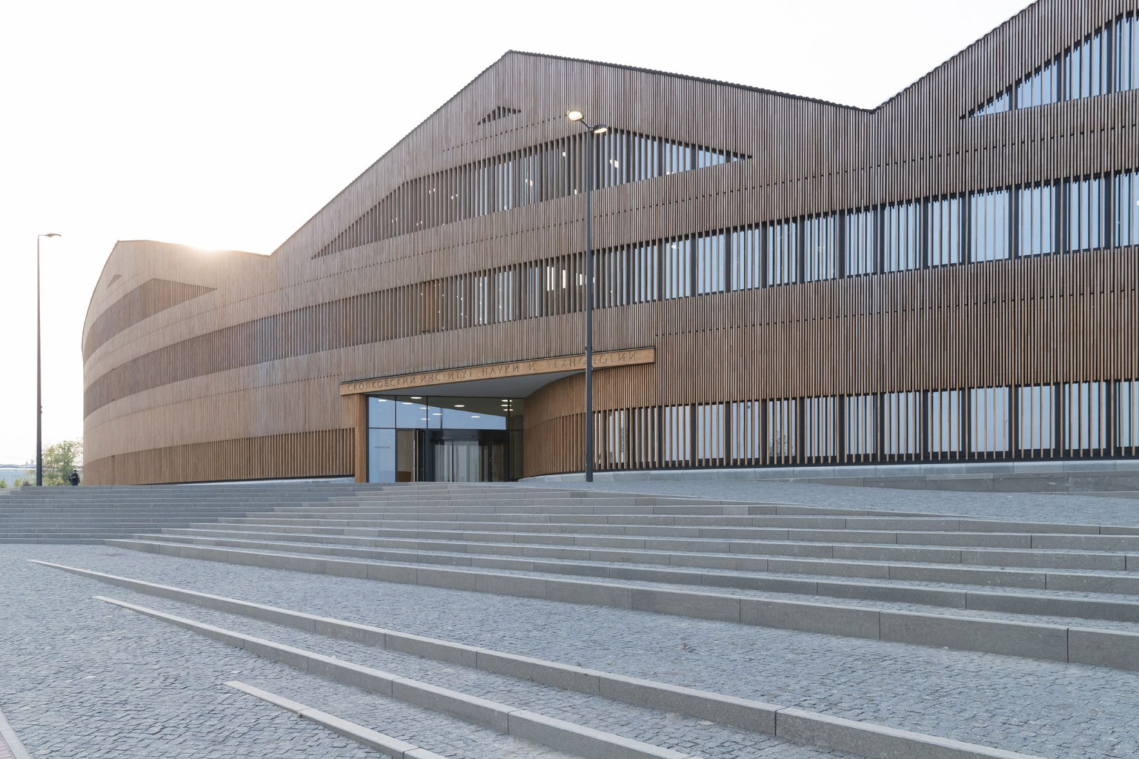Instituto Skolkovo de Ciencia y Tecnología por Herzog & de Meuron. Fotografía por Iwan Baan.