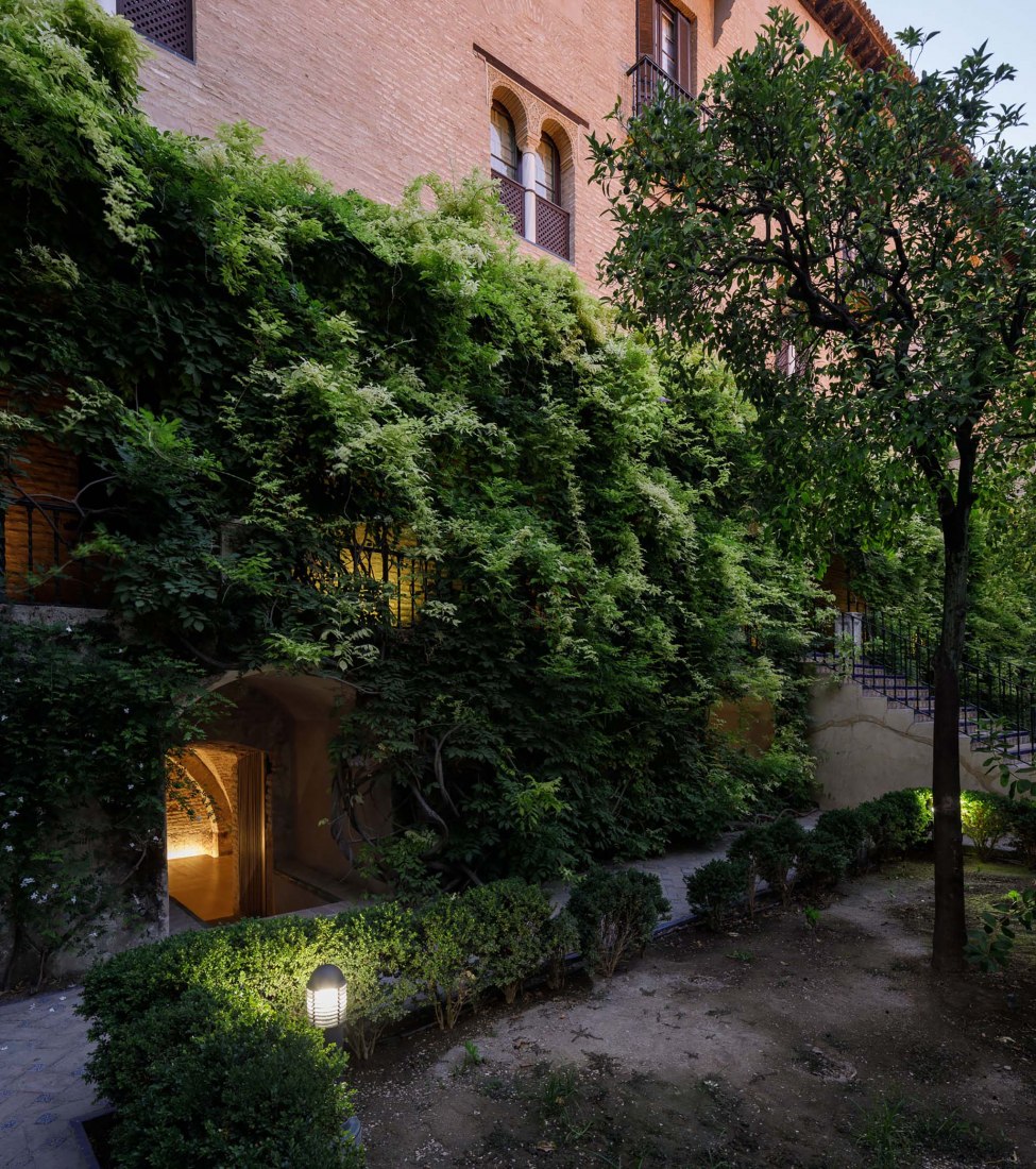 Intervención en los sótanos del Palacio Mudéjar del Real Alcázar de Sevilla por Reina & Asociados. Fotografía por Fernando Alda