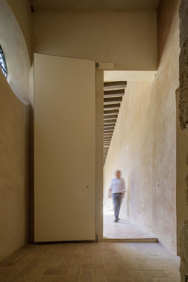 Intervención en los sótanos del Palacio Mudéjar del Real Alcázar de Sevilla por Reina & Asociados. Fotografía por Fernando Alda
