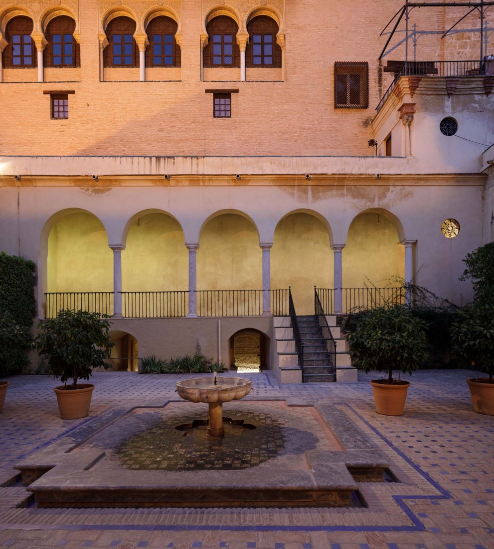 Intervención en los sótanos del Palacio Mudéjar del Real Alcázar de Sevilla por Reina & Asociados. Fotografía por Fernando Alda