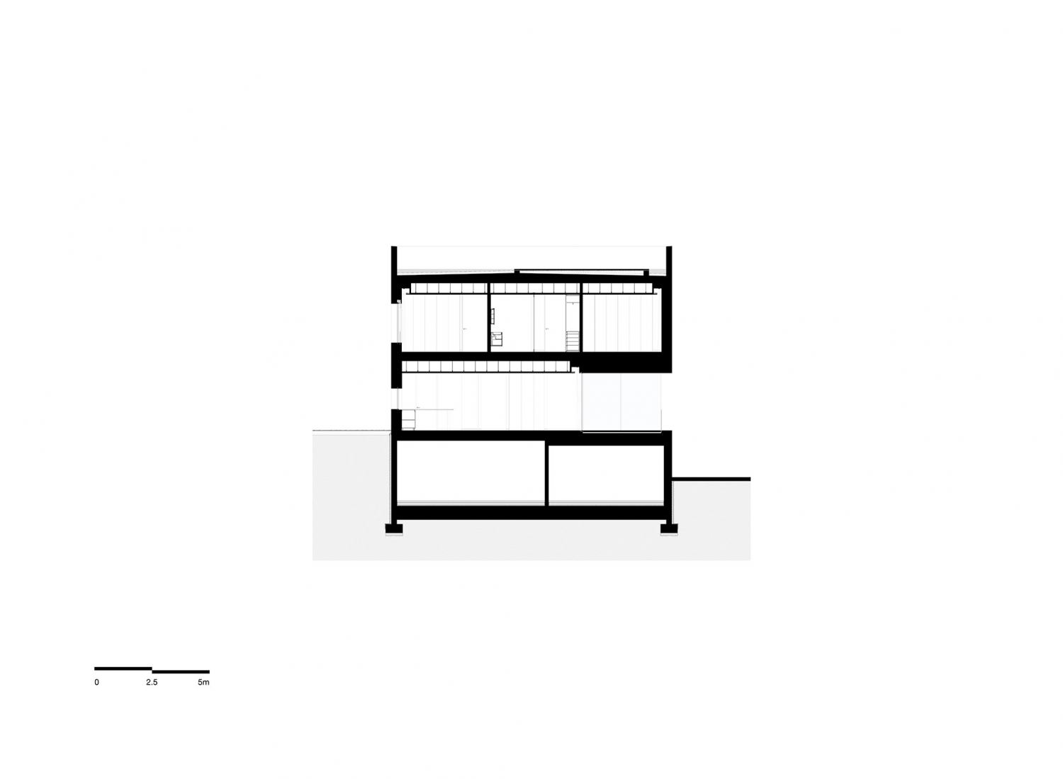 Plano de sección. Casa SV por Spaceworkers.