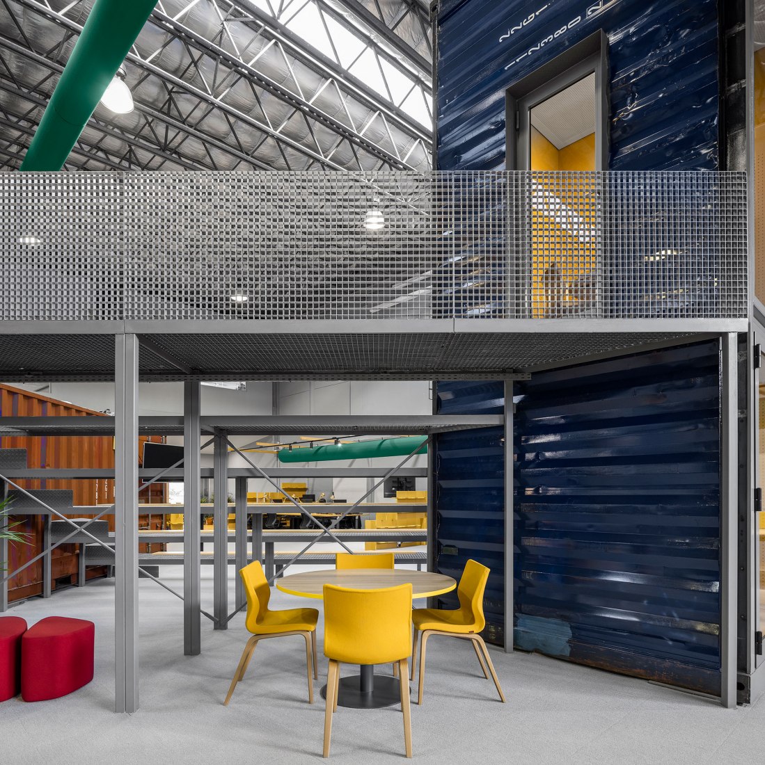 "Spectris Innovation Centre" por "Studium". Fotografía por Ivo Tavares Studio