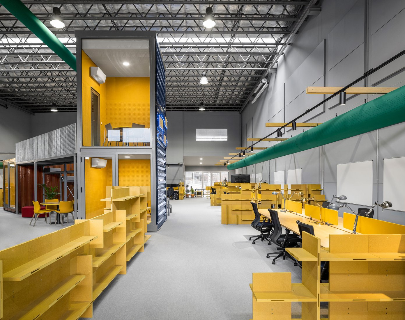 "Spectris Innovation Centre" por "Studium". Fotografía por Ivo Tavares Studio
