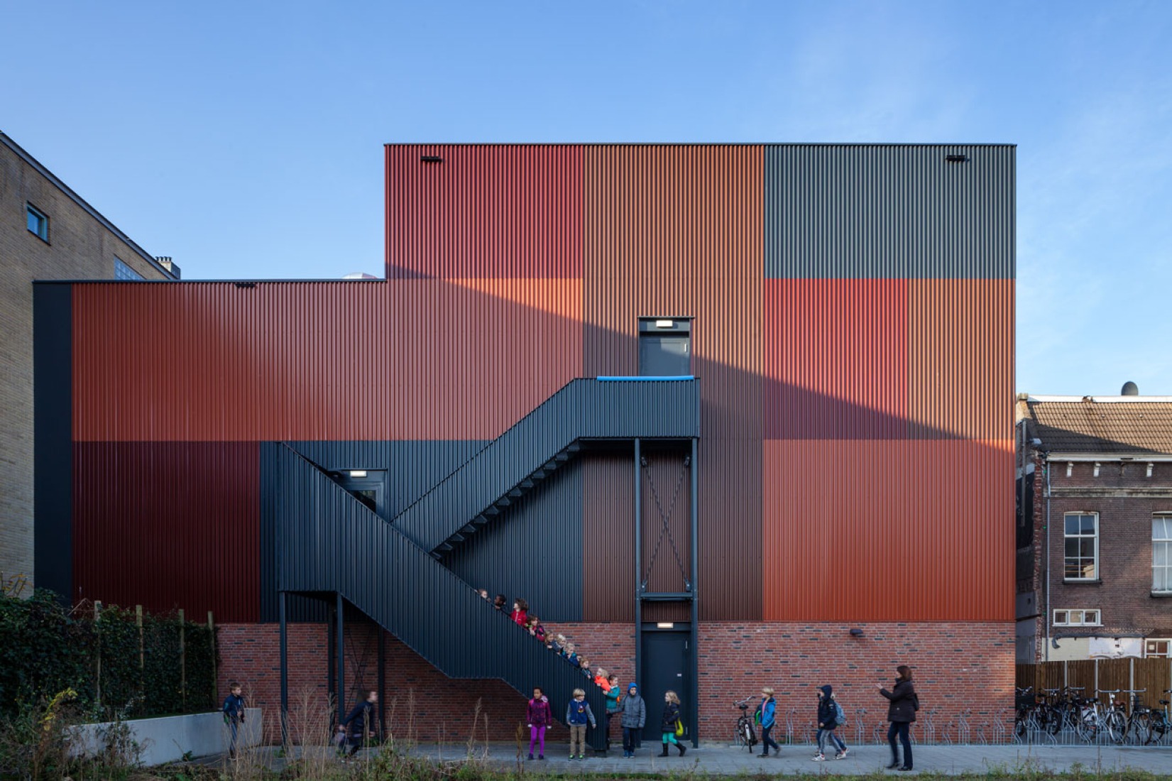 Sports Block Groningen by Marlies Rohmer Architects & Urbanists. Photograph © Daria Scagliola / Stijn Brakkee. Click above to see larger image.