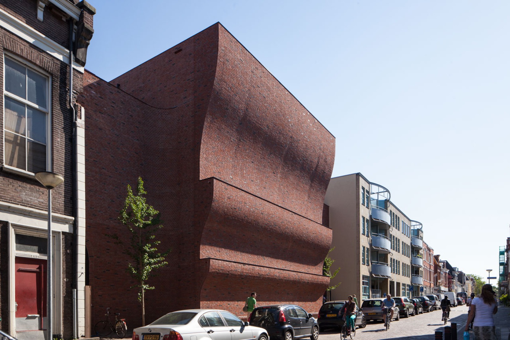 Sports Block Groningen by Marlies Rohmer Architects & Urbanists. Photograph © Daria Scagliola / Stijn Brakkee.