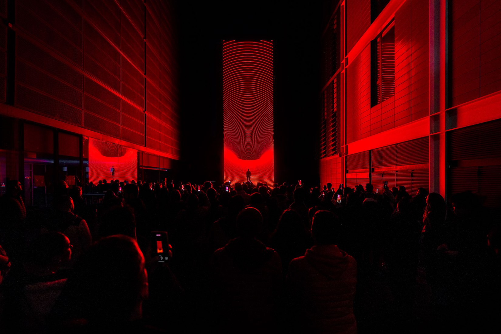 «Monolith» por SpY. Fotografía por Rubén P. Bescós.