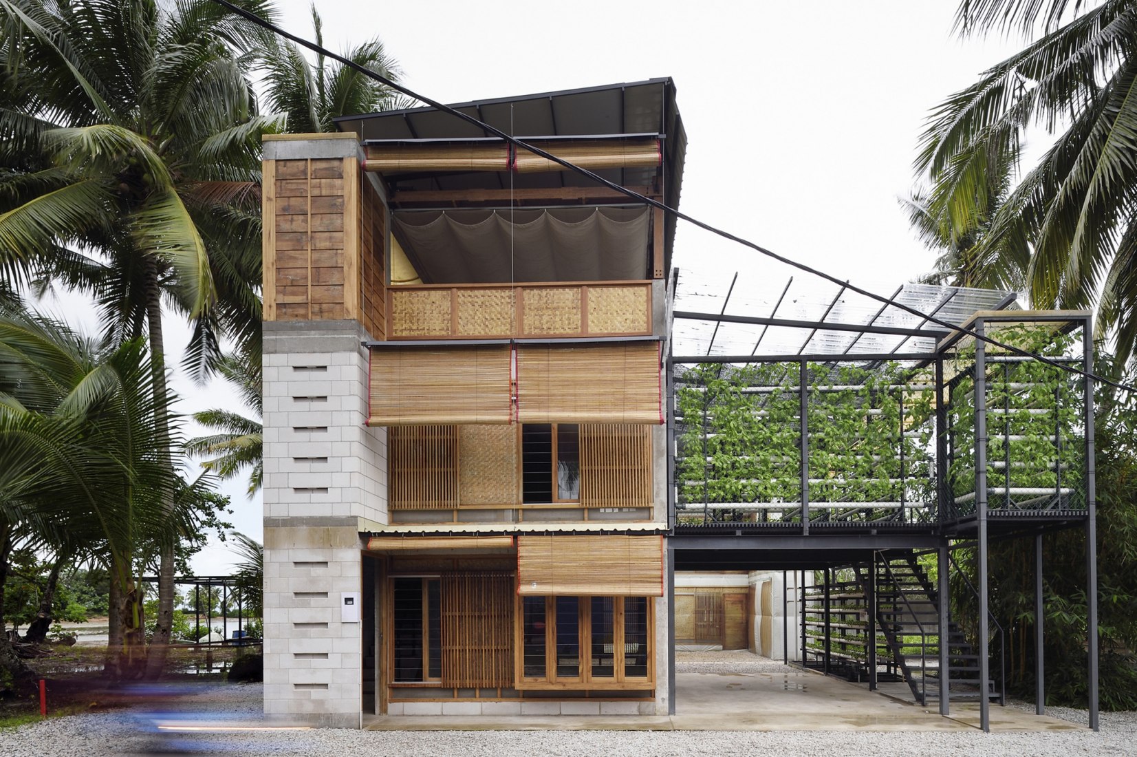 Casa ampliable por ETH Zurich / Stephen Cairns y Miya Irawati, Azwan Aziz. Fotografía por Carlina Teteris