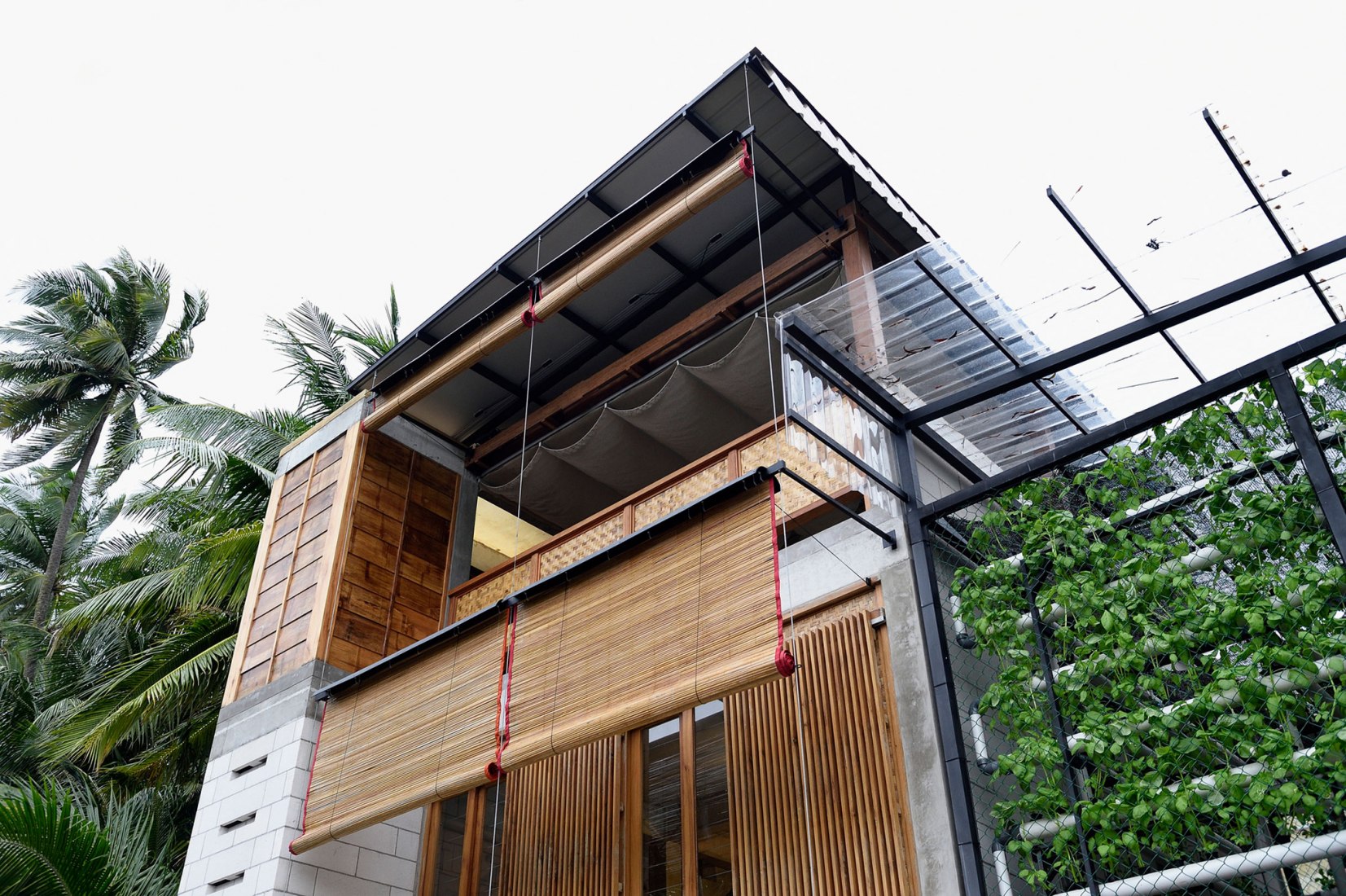 Casa ampliable por ETH Zurich / Stephen Cairns y Miya Irawati, Azwan Aziz. Fotografía por Carlina Teteris
