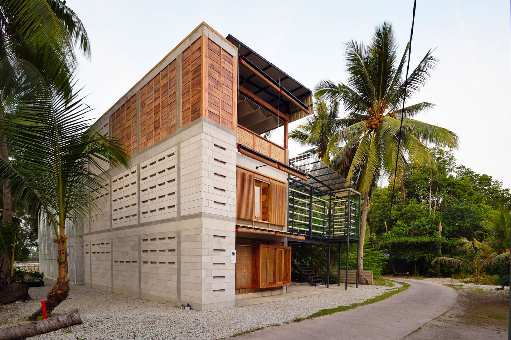 Casa ampliable por ETH Zurich / Stephen Cairns y Miya Irawati, Azwan Aziz. Fotografía por Carlina Teteris
