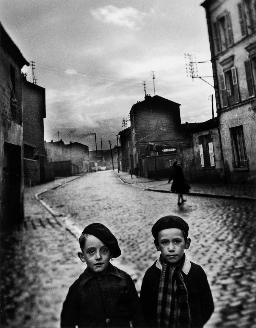 Louis Stettner Aubervilliers, France [Aubervilliers, Francia] 1947 Imagen de plata en gelatina 29,3 × 23 cm Cortesía Archivo Louis Stettner, París © Louis Stettner Estate