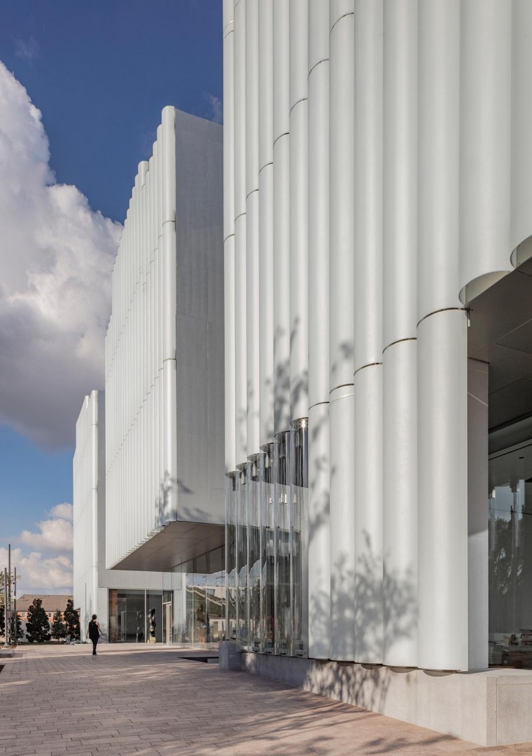 Edificio Nancy y Rich Kinder por Steven Holl Architects. Fotografía por Richard Barnes, cortesía del Museo de Bellas Artes de Houston
