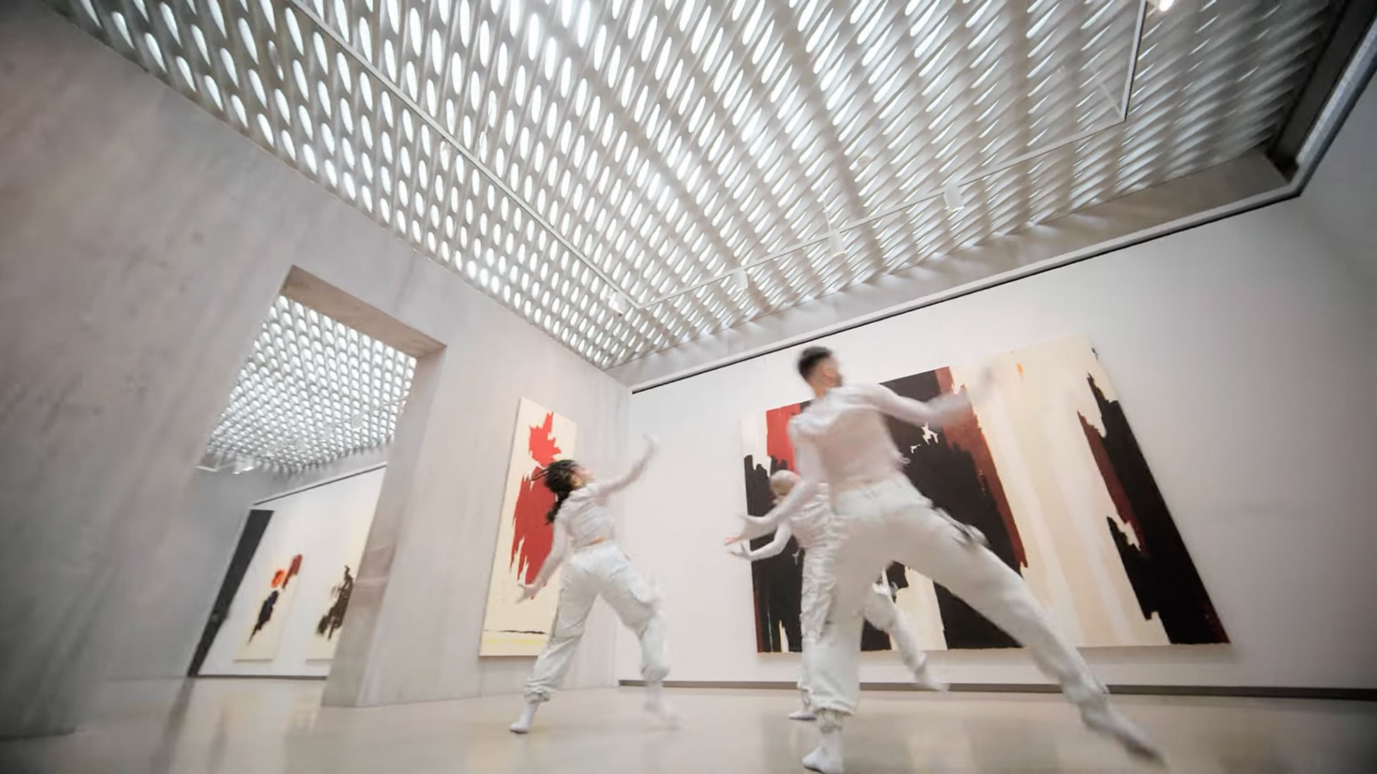 STILL por Akira Uchida x Clyfford Still Museum
