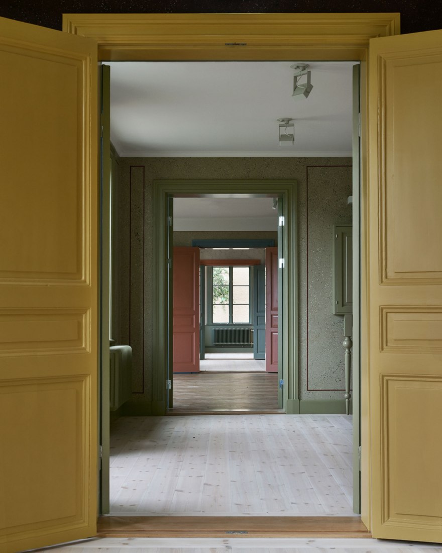 Stora Sköndal's Manor por Metropolis Arkitekter. Fotografía por Caspar von Vegesack.