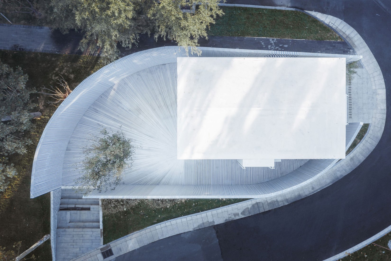 Aranya visitor center. Striped house by Wutopia Lab. Photograph by CreatAR Images