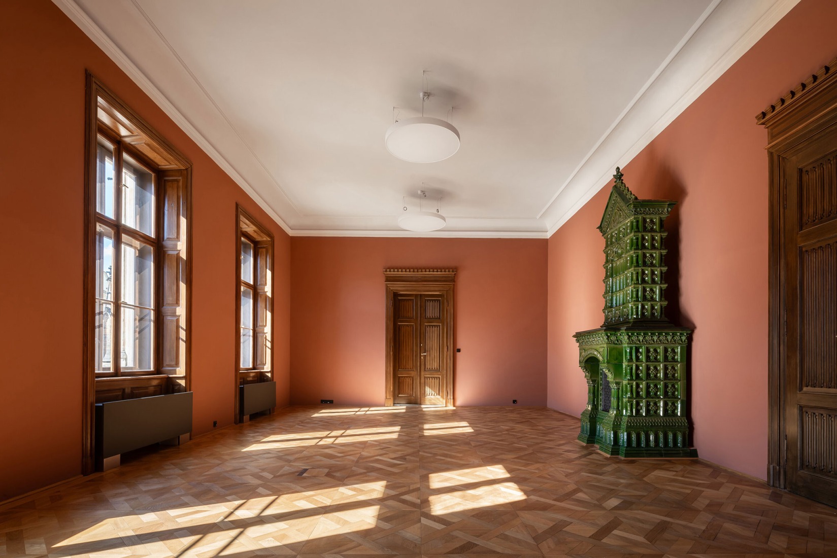 Reconstrucción y ampliación del Nuevo Provostry por Studio Acht. Fotografía por Tomáš Slavík.